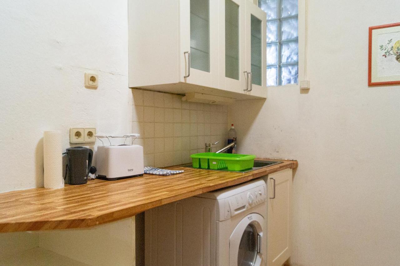 Comfy 2Br- Apartment Near Wiener Stadthalle 外观 照片