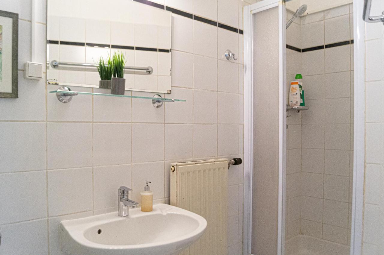 Comfy 2Br- Apartment Near Wiener Stadthalle 外观 照片